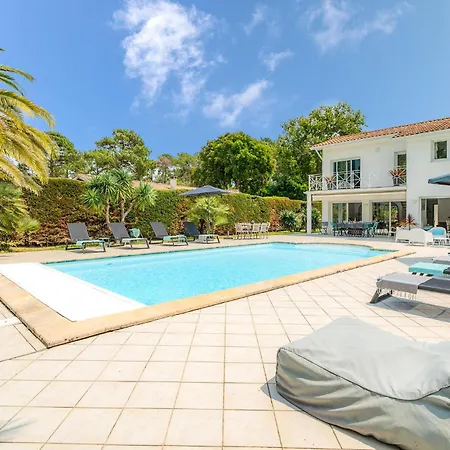 Gorgeous In With Wifi Holiday home Lege-Cap-Ferret