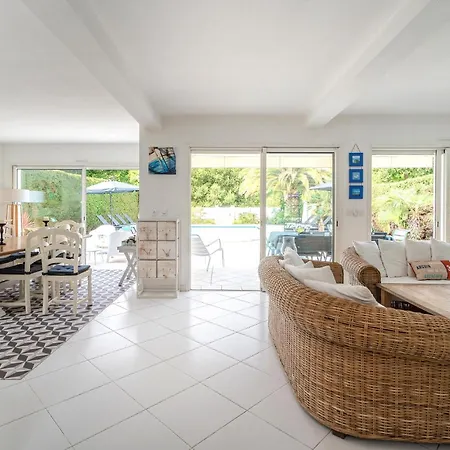 Gorgeous In With Wifi Holiday home *